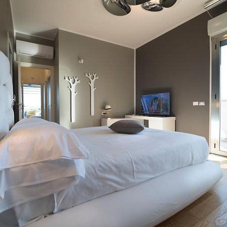 The One Hotel - Designed For Adults - Pet Lovers Риччоне Экстерьер фото